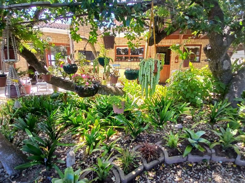 3 Bedroom Property for Sale in Stilbaai Wes Western Cape